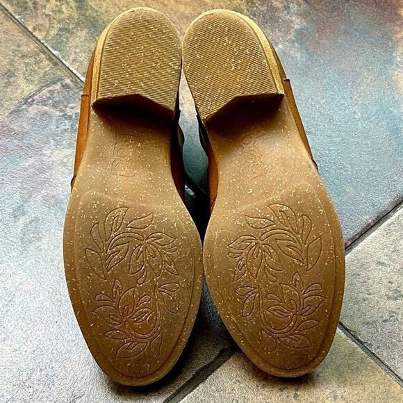 B O C By Born Lucky Brown Ankle Heel Booties 6 1/2 - Picture 6 of 14